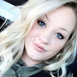 Meet your Posher, Savannah